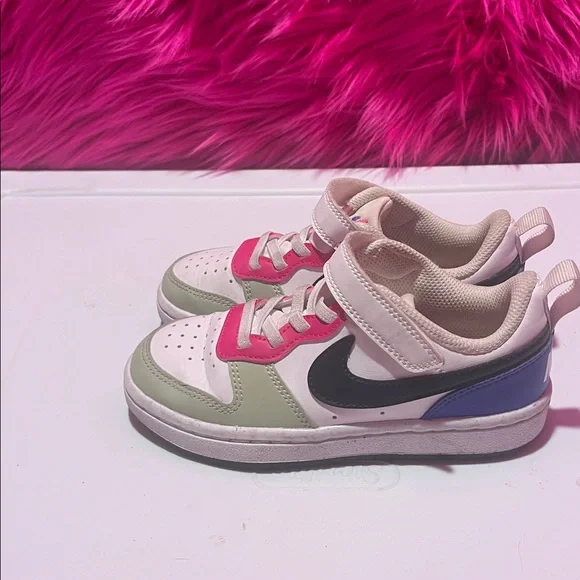 Nike Kids Sneakers in Pink, White, and Green - Picture 4 of 6